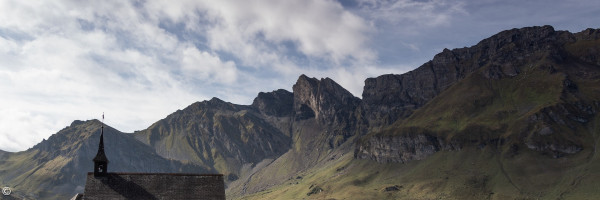 Beispielbild einer Kirche als Träger